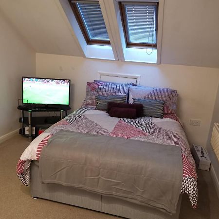 Unique Studio I - Private Studio With Ensuite Maidstone Kültér fotó